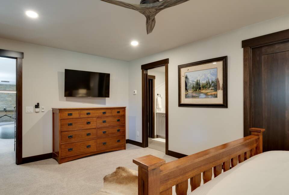 Lower level guest room