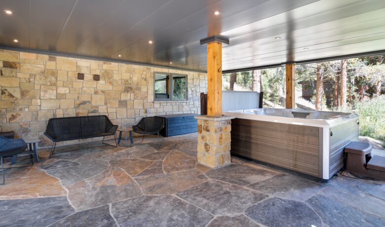 Lower deck with hot tub