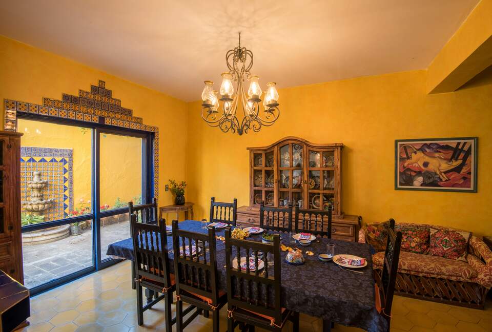 Bugam Villa - Charming Lakeside Home - Chapala, Mexico