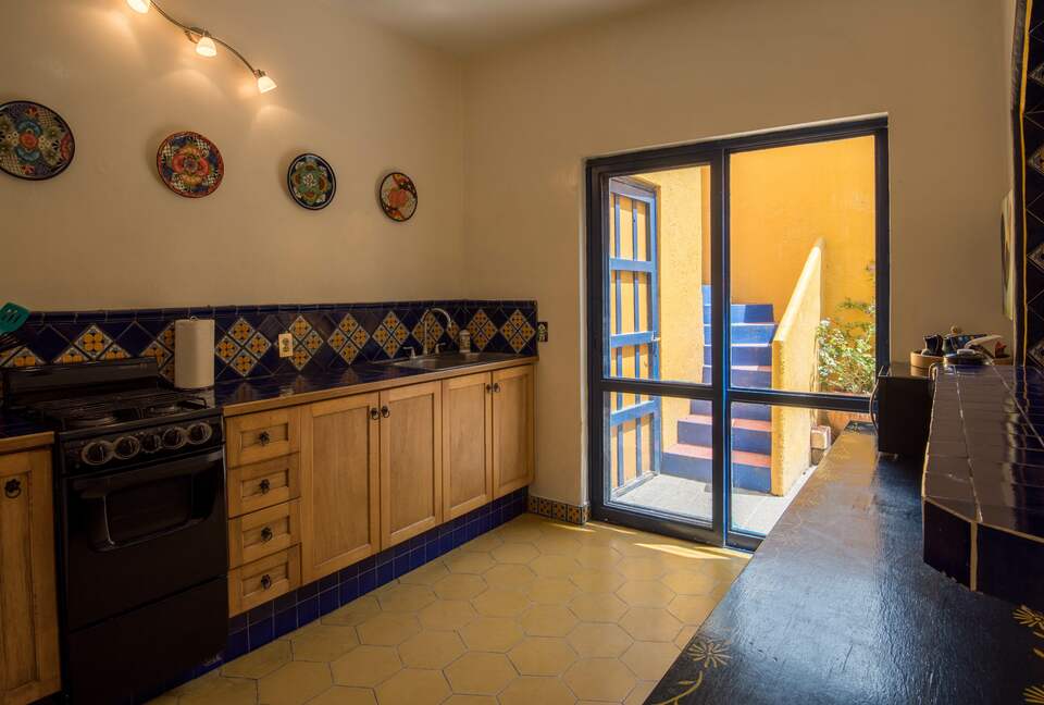 Bugam Villa - Charming Lakeside Home - Chapala, Mexico