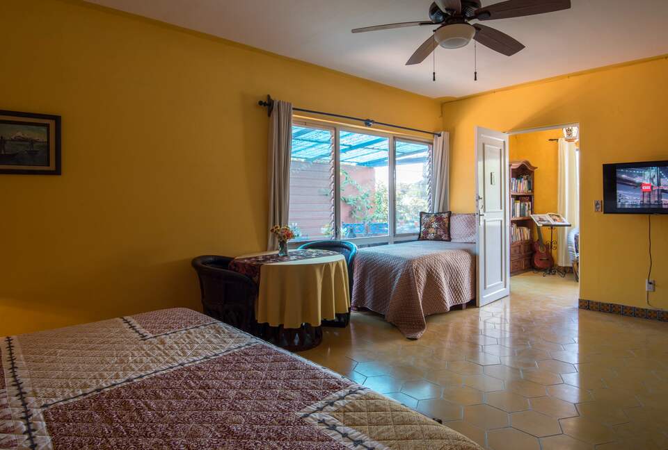 Bugam Villa - Charming Lakeside Home - Chapala, Mexico