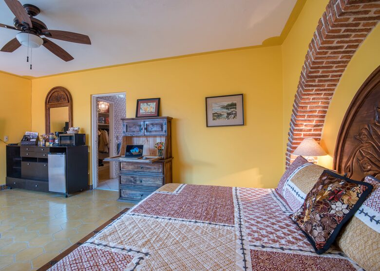 Bugam Villa - Charming Lakeside Home - Chapala, Mexico