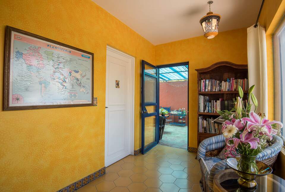 Bugam Villa - Charming Lakeside Home - Chapala, Mexico