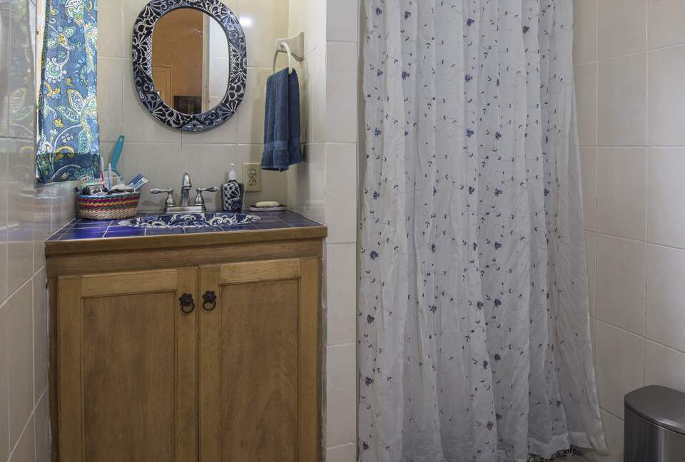 Bugam Villa - Charming Lakeside Home - Chapala, Mexico