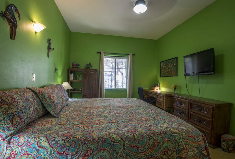 Bugam Villa - Charming Lakeside Home - Chapala, Mexico