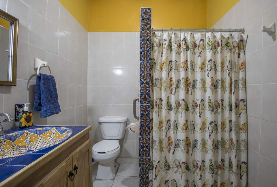 Bugam Villa - Charming Lakeside Home - Chapala, Mexico