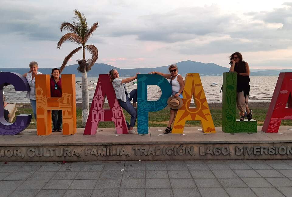 Bugam Villa - Charming Lakeside Home - Chapala, Mexico