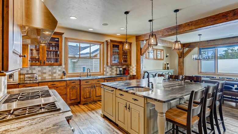 Home Exchange in Breckenridge, CO kitchen with chef grade appliances