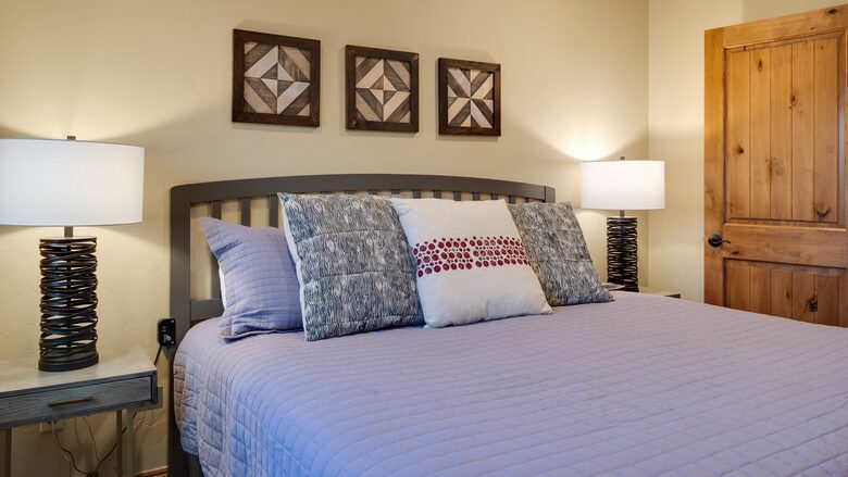 Home Exchange in Breckenridge, CO 3rd master suite with king bed