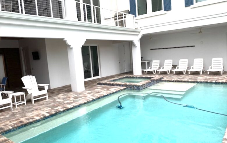 Home Exchange in Clearwater Beach, FL, private pool with hot tub