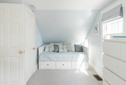 Cape Cod Chatham Hardings Beach Retreat - Chatham, Massachusetts