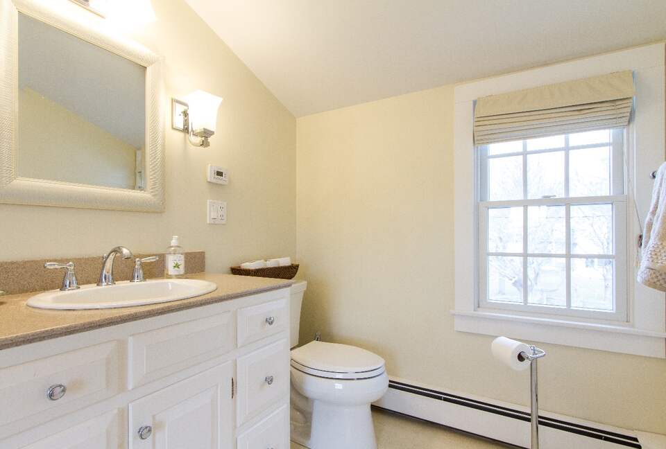 Chatham Village Cape Cod Ocean Waterfront - Chatham, Massachusetts