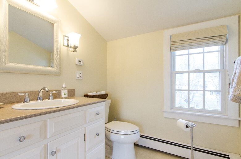 Chatham Village Cape Cod Ocean Waterfront - Chatham, Massachusetts