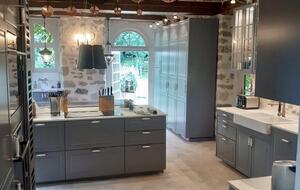 Château De Vézins (R) - Cholet, France