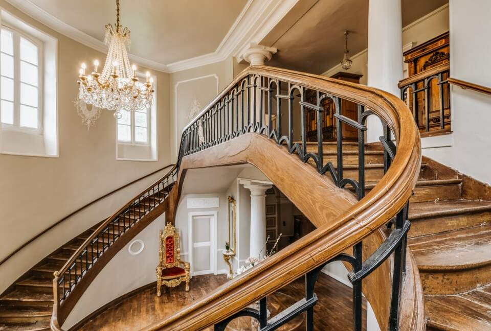 Château De Vézins (R) - Cholet, France