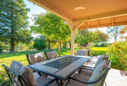 Home Exchange in San Miguel, CA outdoor patio with dining