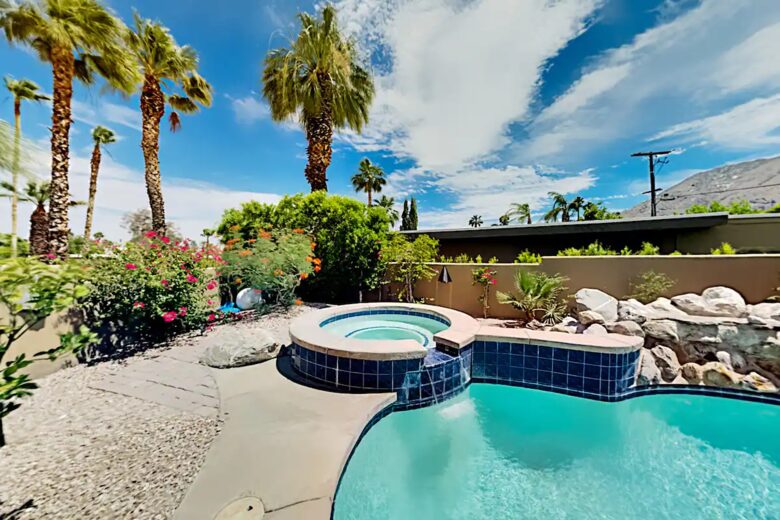 Home Exchange in Palm Springs, CA with hot tub