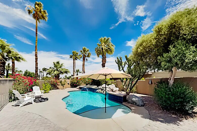 Home Exchange in Palm Springs, CA resort style pool