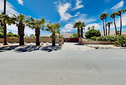 Palm Springs Paradise - Palm Springs, California