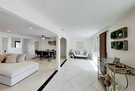 Home Exchange in Palm Springs, CA sun room