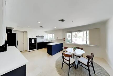 Home Exchange in Palm Springs, CA midcentury dining space