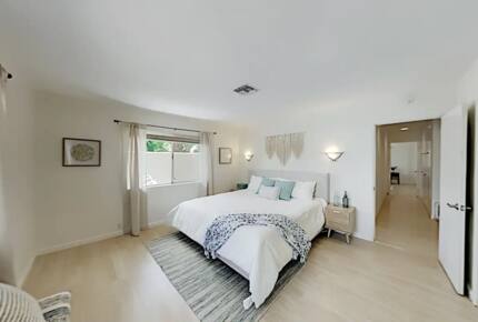 Home Exchange in Palm Springs, CA king bedroom 2 with space