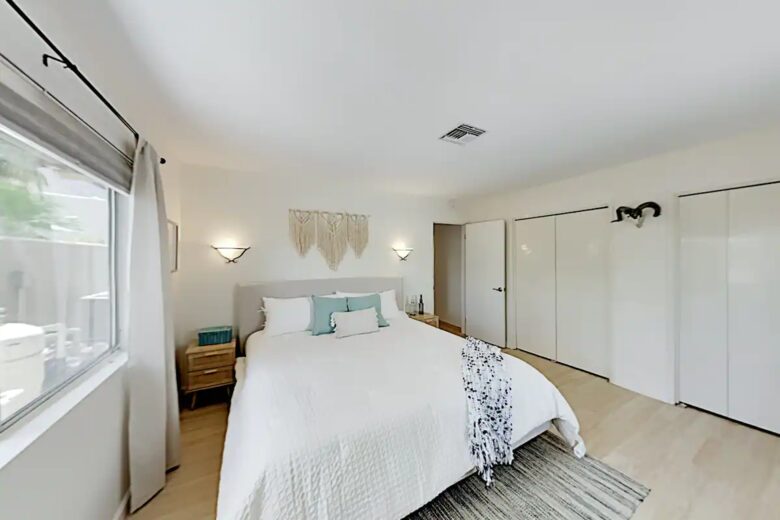 Home Exchange in Palm Springs, CA king bedroom 2 with closets