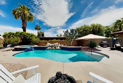 Home Exchange in Palm Springs, CA resort style pool