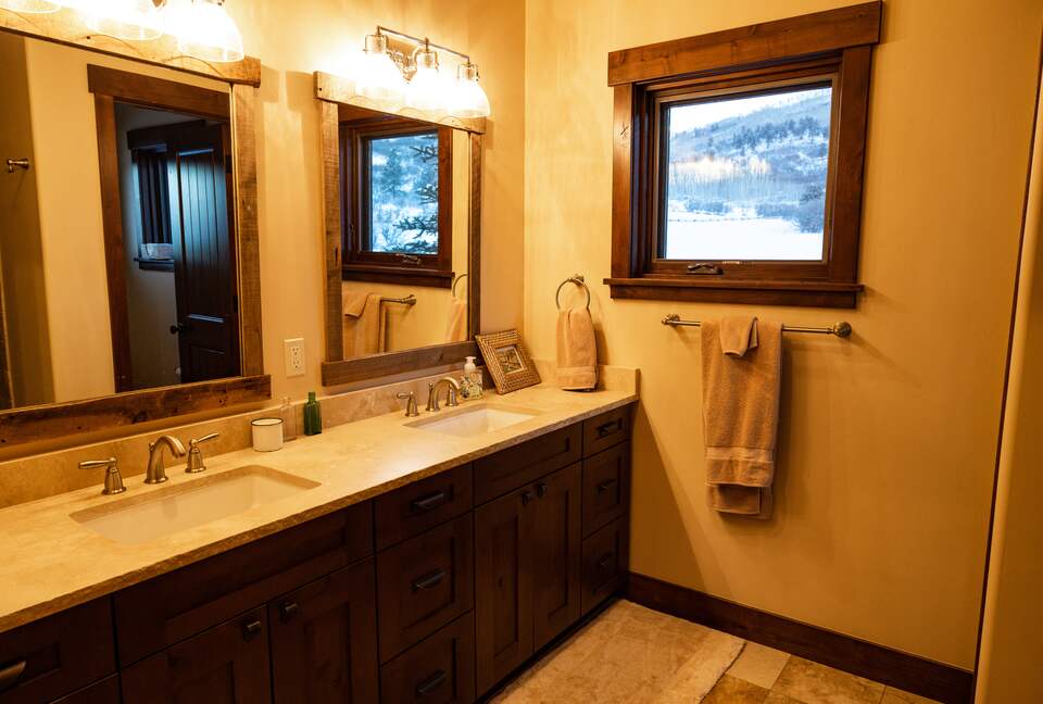 Mountain Home Ranch - Bordering National Forest - Durango, Colorado