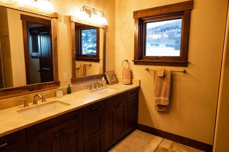 Mountain Home Ranch - Bordering National Forest - Durango, Colorado