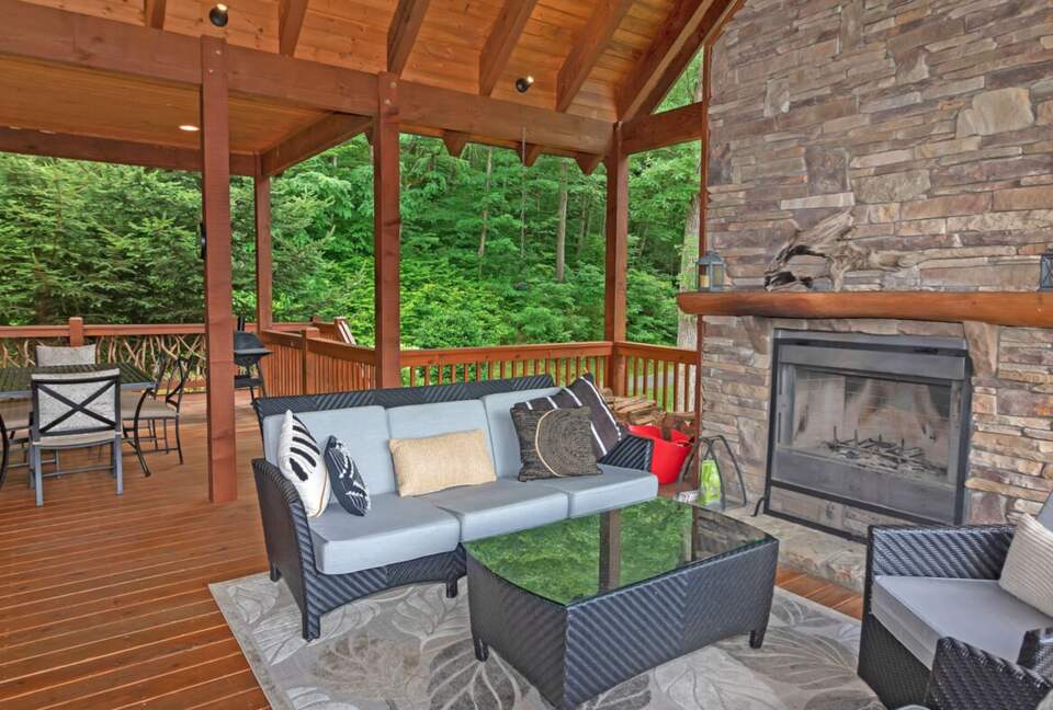 Outdoor lounge and fireplace