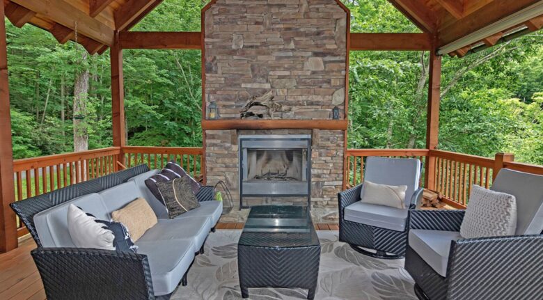 Outdoor lounge and fireplace