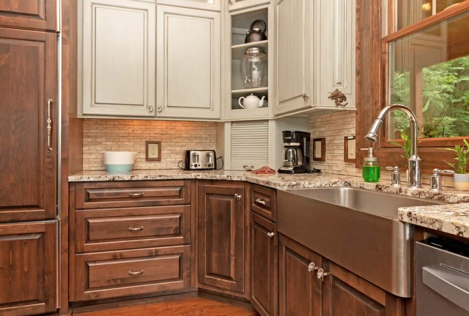 Gourmet kitchen with granite countertops
