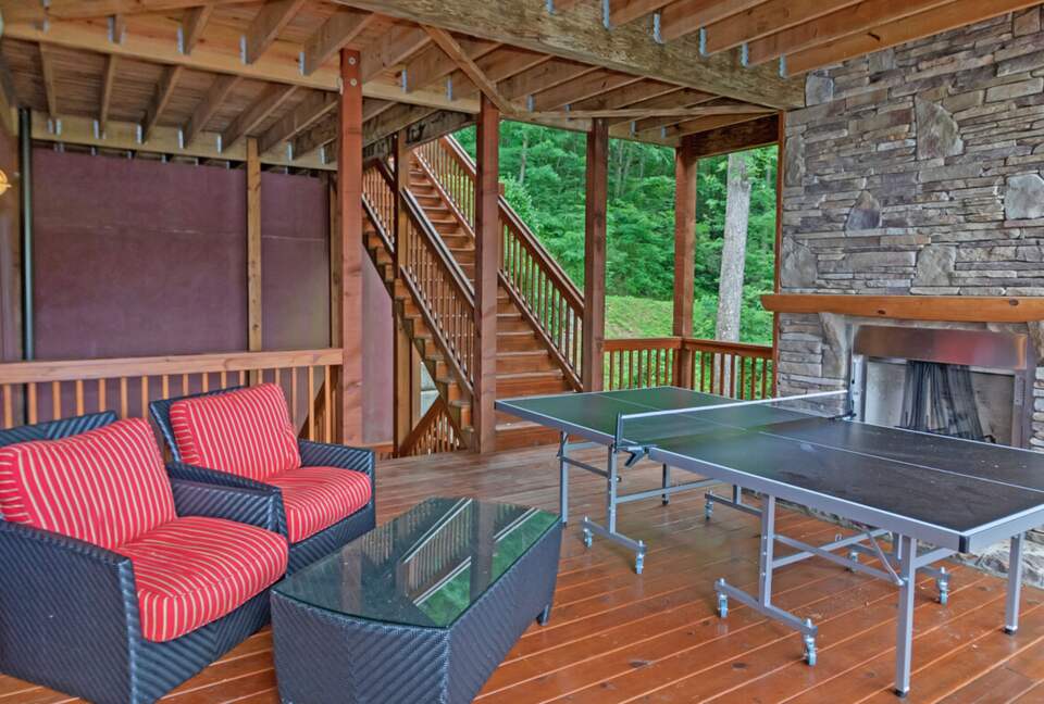 Deck with ping pong table