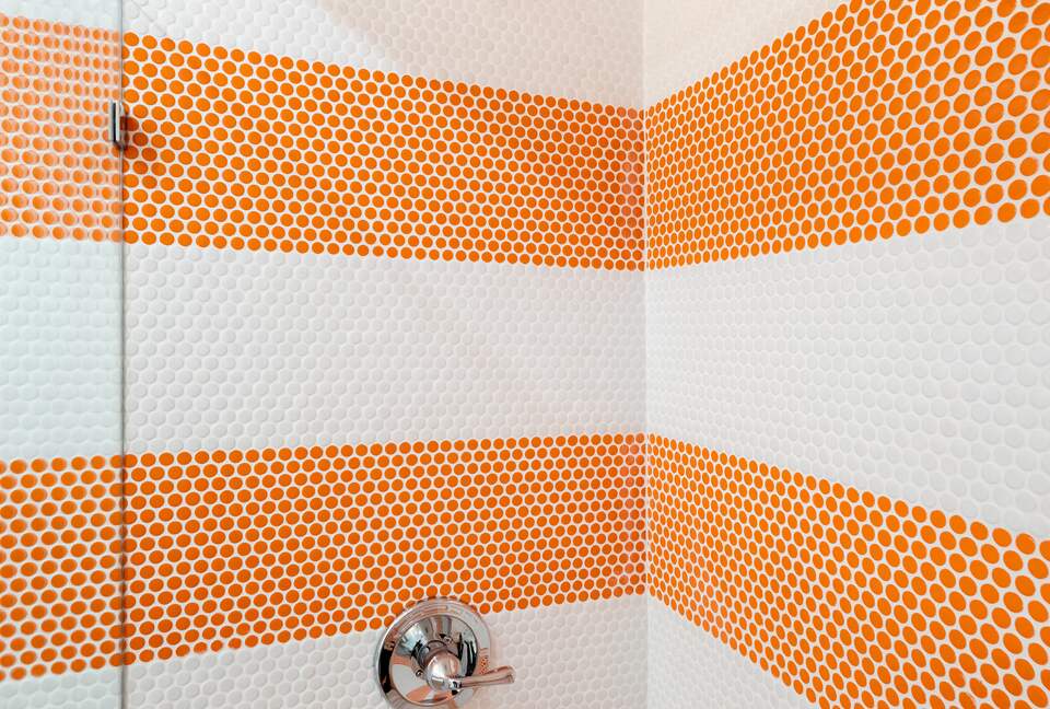 Avalon House: Mid Mod Hues and Mountain Views - Palm Springs, California