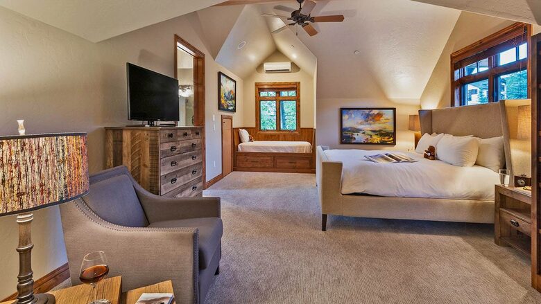 Home Exchange in Steamboat Springs, CO master bedroom #2 with kids bed