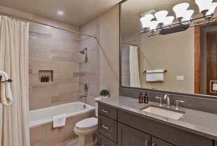 Home Exchange in Steamboat Springs, CO King bedroom #4 bath