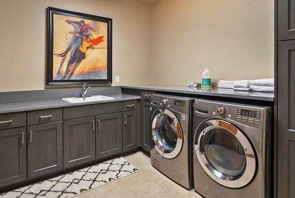 Home Exchange in Steamboat Springs, CO laundry room with sink