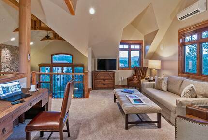 Home Exchange in Steamboat Springs, CO loft with pull out sofa bed