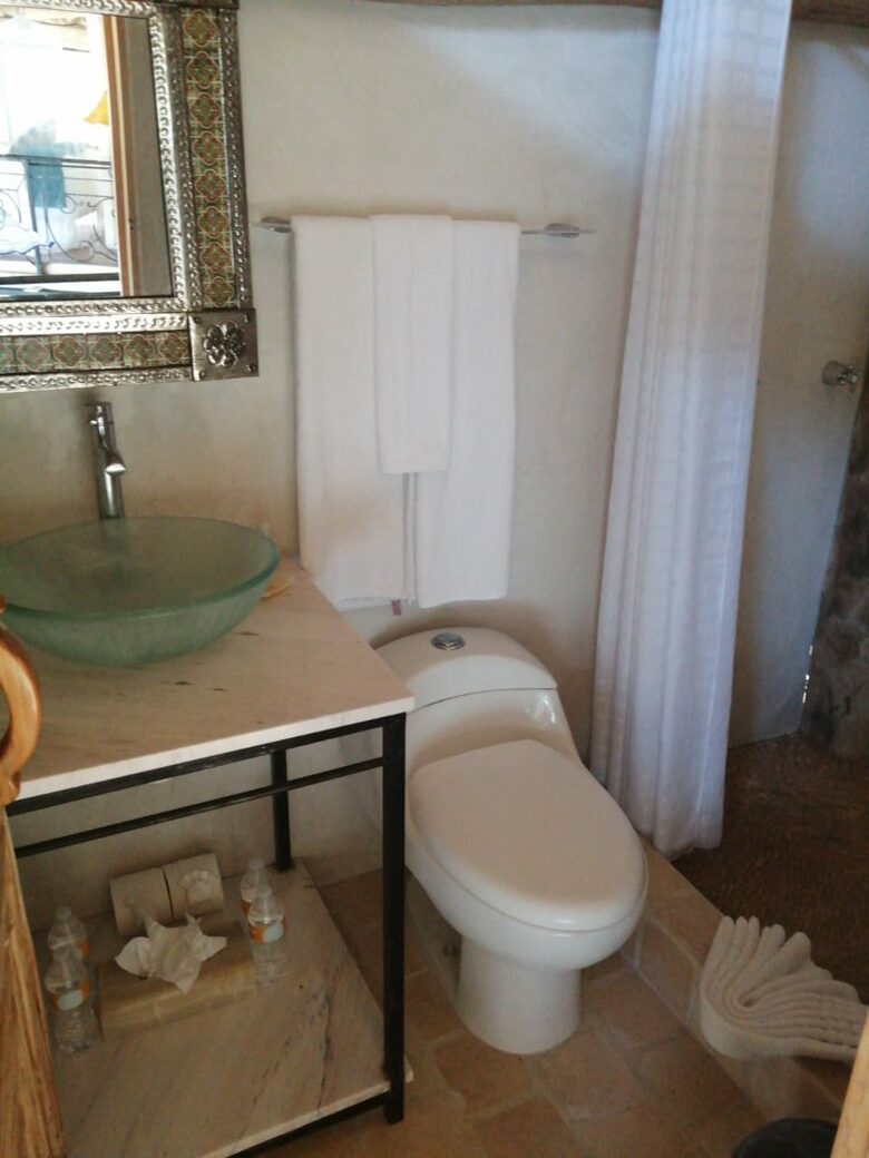 Home Exchange in Sayulita Nay. Mexico, bathroom