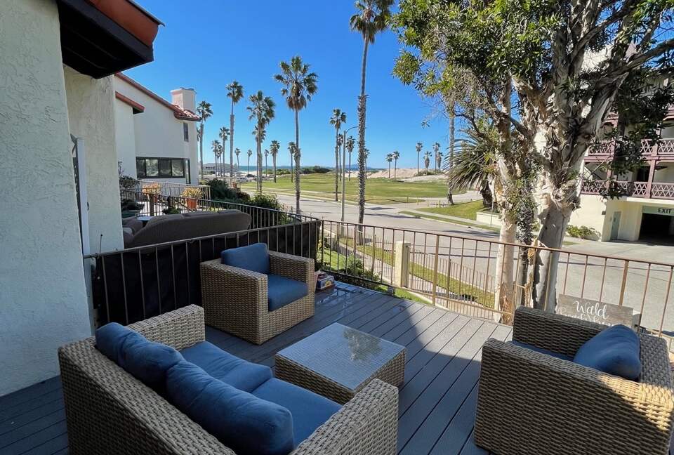 Home Exchange in Oxnard, CA outdoor patio with cozy lounge