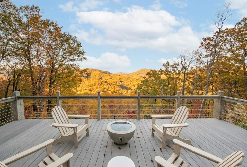 Home exchange in Fairview NC, deck with fire pit overlooking foliage