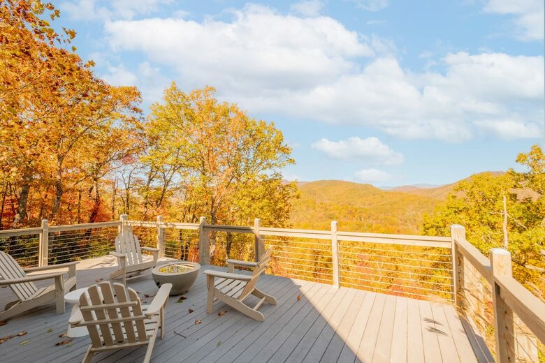 Home exchange in Fairview NC, deck with seating and fire pit