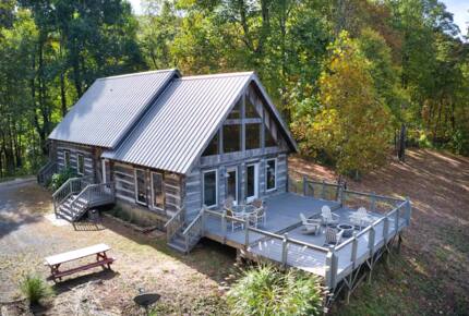 Home exchange in Fairview NC, exterior of home and deck