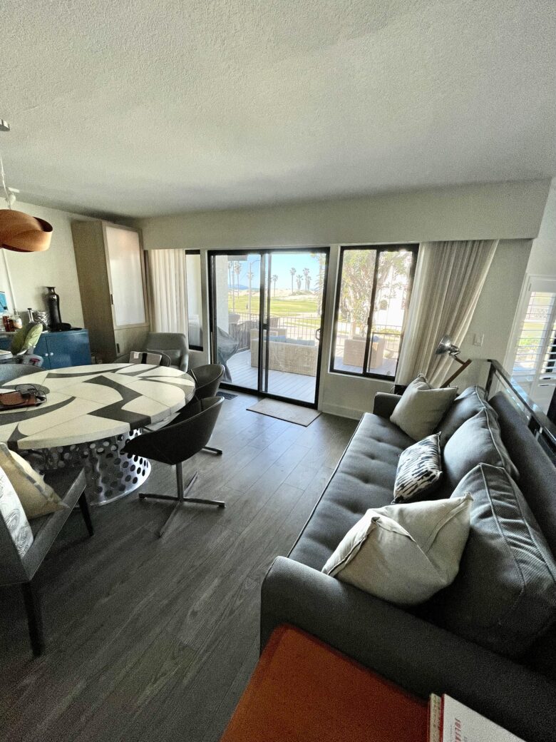 Home Exchange in Oxnard, CA informal breakfast table