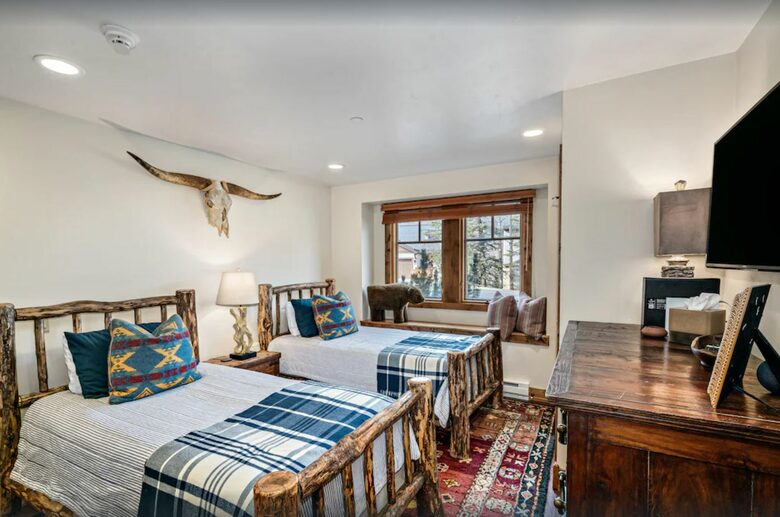 Ski-in/Ski-out Beaver Creek Townhome - Beavercreek, Colorado