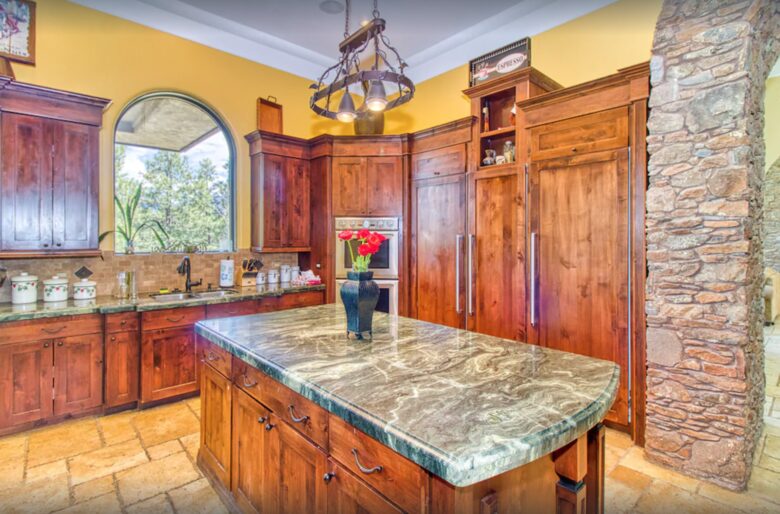 Chef's kitchen with island