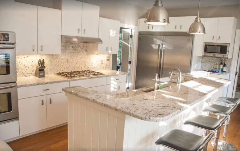 Beautiful kitchen with island