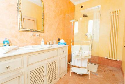 Brunello Villa - Paciano, Italy