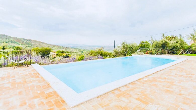 Brunello Villa - Paciano, Italy